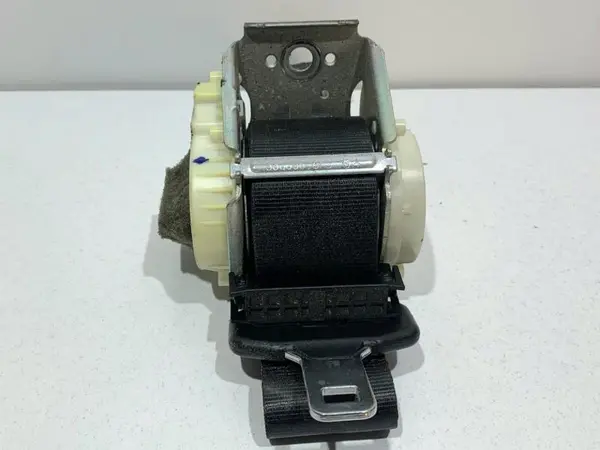 Centura de siguranta stanga spate 33005876D Ford Focus 3 (2011-2015)