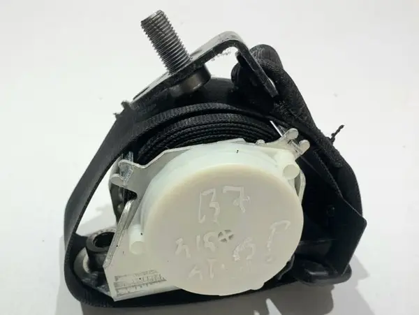 Centura de siguranta stanga spate 3C5857805K Volkswagen Passat B6 3C (2005-2010)