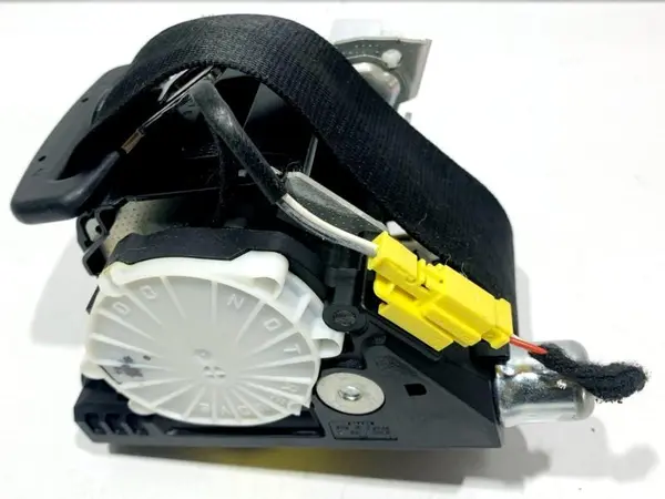 Centura de siguranta stanga spate A2046301731 Mercedes C-Class (2007-2010) [W204]