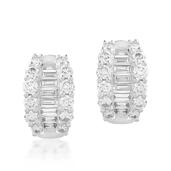 Cercei din aur alb cu diamante baguette si rotunde de 1.36ct
