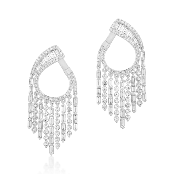 Cercei din aur alb cu diamante baguette si round de 5.17ct