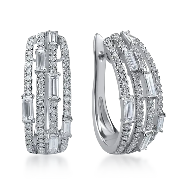 Cercei din aur alb cu diamante baguette si round microsetting de 2.1ct