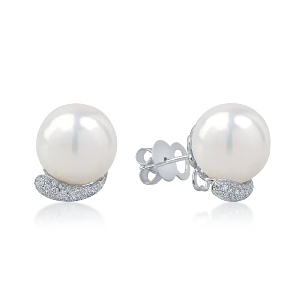 Cercei din aur alb cu diamante de 0.3ct si perle de cultura