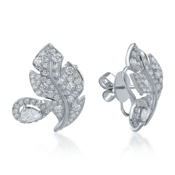Cercei din aur alb cu diamante pear si rotunde de 1.4ct