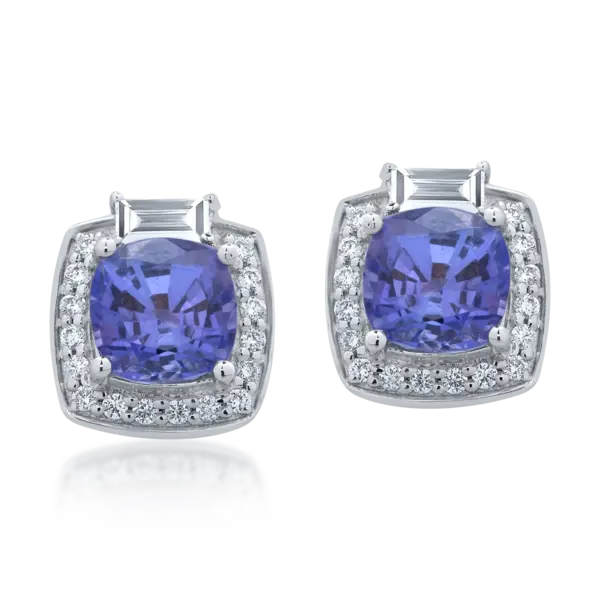 Cercei din aur alb cu tanzanite cushion de 2.2ct si diamante baguette si rotunde de 0.367ct