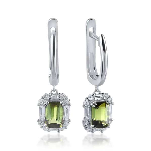 Cercei din aur alb cu turmaline verzi de 1.23ct si diamante baguette si rotunde de 0.39ct
