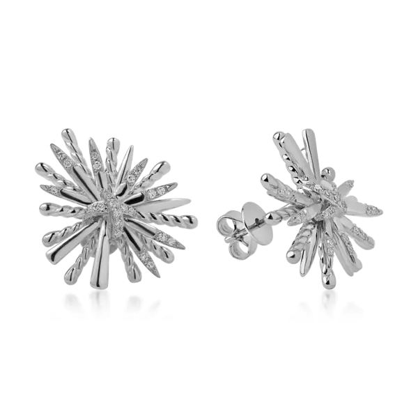 Cercei floare din aur alb cu diamante de 0.109ct