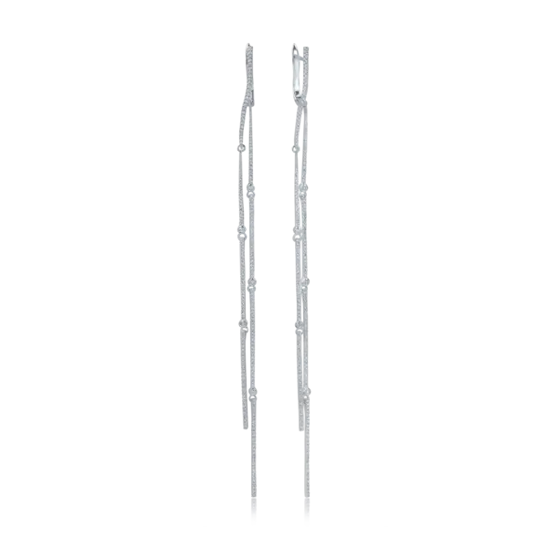 Cercei lugi din aur alb cu diamante de 1.2ct