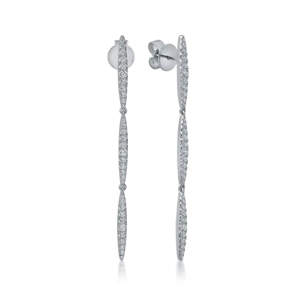 Cercei lungi din aur alb cu diamante de 0.8ct
