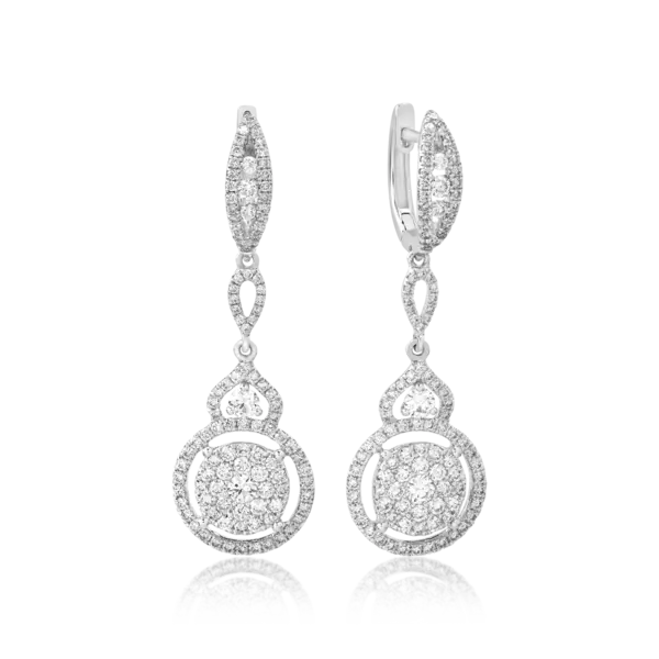 Cercei lungi din aur alb cu diamante de 1.5ct