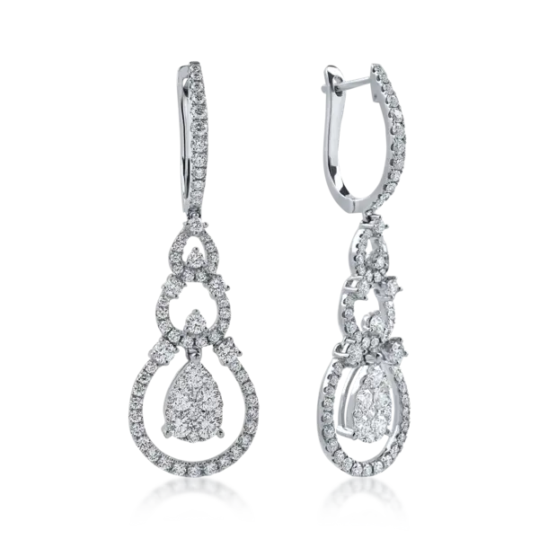 Cercei lungi din aur alb cu diamante de 1.8ct