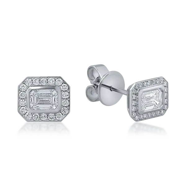 Cercei stud geometrici din aur alb cu diamante emerald si rotunde de 0.7ct
