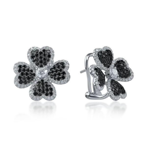 Cercei trifoi din aur alb cu diamante negre si incolore de 2.1ct