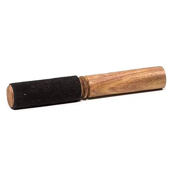 Ciocănel din lemn pentru bol tibetan – rubbing stick cu piele întoarsă neagră 19 cm