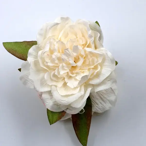 Clama de par statement cu floare tip bujor supradimensionata Alb
