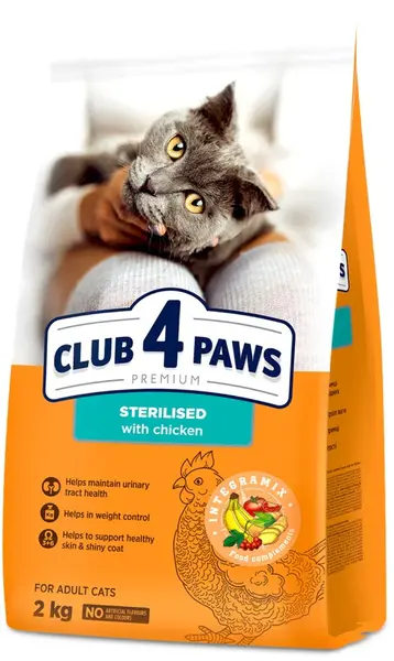 CLUB 4 PAWS Hrană uscată pentru pisici sterilizate, cu Pui