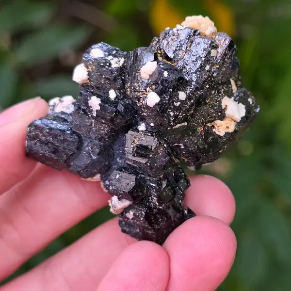 Cluster turmalina neagra model 4 din Erongo, Namibia