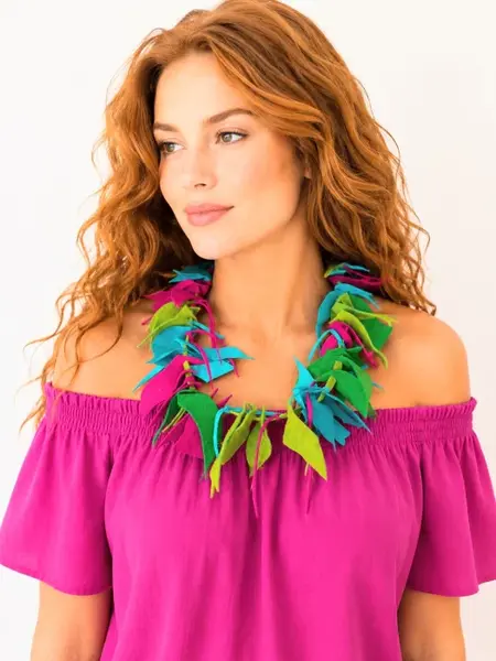 Colier handmade din piele naturala,nuante bleu,olive,verde smarald , fuchsia