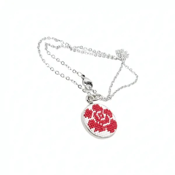 Colier inox cu broderie model floral trandafir Rosu