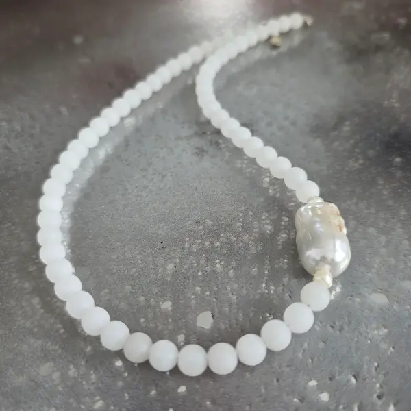 Colier jad alb si perla Purity#38