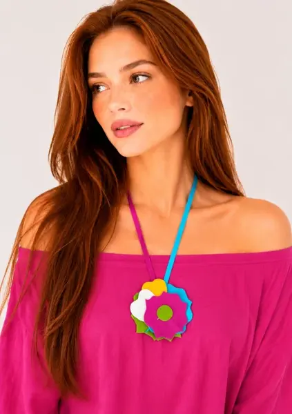 Colier multicolor din piele naturala, cu trandafir modelat manual