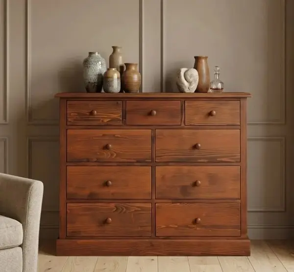 Comoda cu 9 sertare cu finisaj Bordeaux Brown