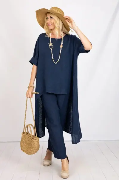 Compleu din in cu bluza tunica mai lunga in spate si pantaloni, bleumarin