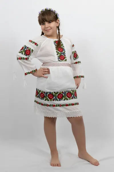 Compleu traditional fetite Eleonora