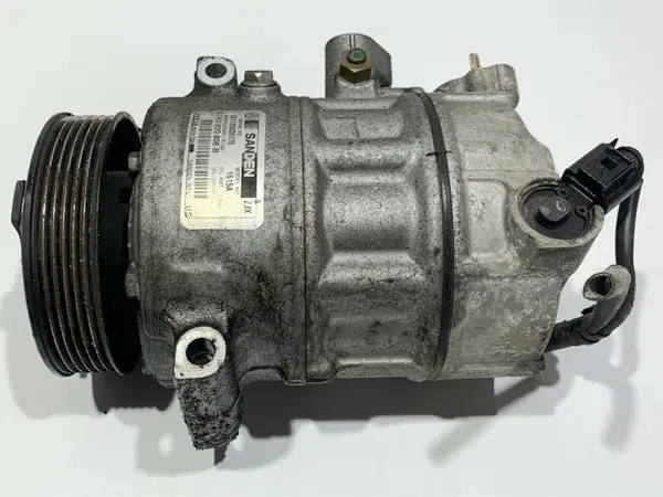 Compresor ac 1K0820808B Volkswagen Golf 6 (2008-2013) 2.0 tdi; 2.0 tdi CFFB; CFFB