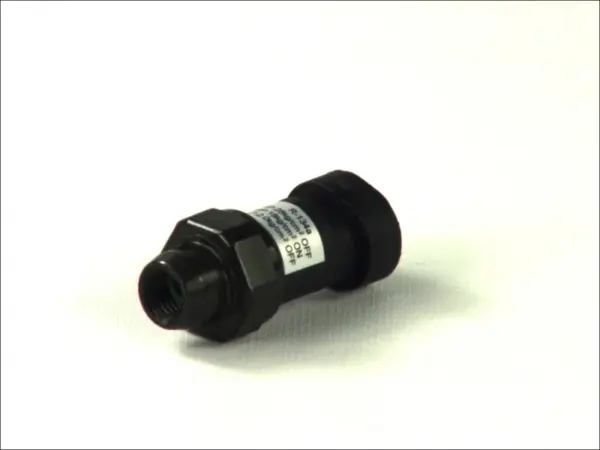 Comutator presiune aer conditionat RENAULT CLIO I, CLIO II, LAGUNA I, LAGUNA II, MASTER II, MEGANE I, MEGANE I CLASSIC, MEGANE I COACH, MEGANE II, MEGANE SCENIC, SCENIC I, TWINGO I 1.2-3.0