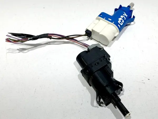Comutator stop frana (pedala) 3M5T-13480-AC Ford Mondeo facelift (2010-2014) [MK4]