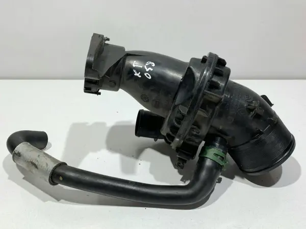Conducta / tubulatura intercooler 165761844R Opel Vivaro (2012->) 1.6 dci R9M; R9M 410