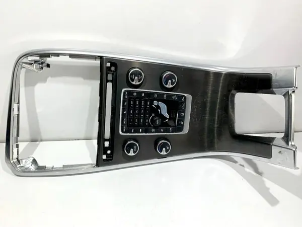 Consola centrala 31351079 Volvo XC60 facelift (2013-2017)