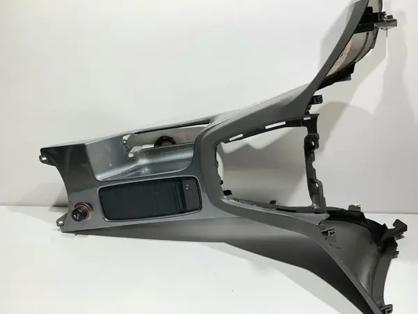 Consola centrala VP7M5X-18G380-ADW Ford Kuga (2008-2012)