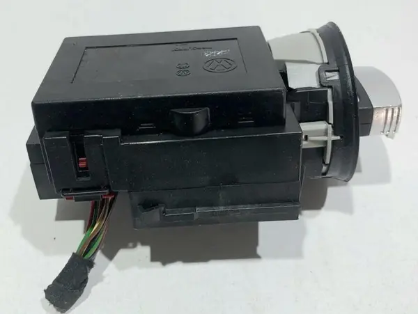 Contact pornire cu cheie 3C0905843T Volkswagen Passat CC (2008-2012)