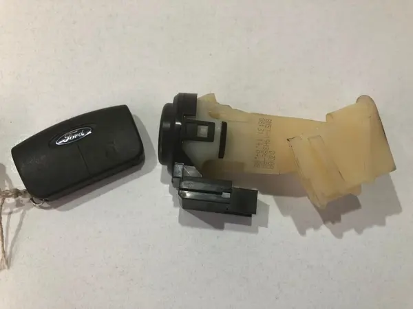 Contact pornire cu cheie 8m5t-19h386-aa Ford Focus 3 (2011-2015)