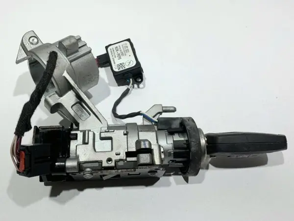 Contact pornire cu cheie si imobilizator 20939745 Opel Astra J (2009-2012)
