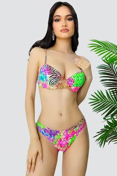 Costum de baie doua piese Yolis, imprimeu jungle si sutien ajustabil, Fucsia