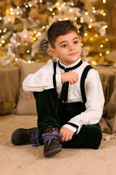 Costum verde elegant din catifea pentru baieti - Peter