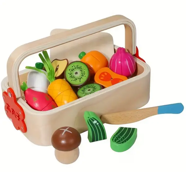 Cosul cu fructe si legume de feliat - jucarie din lemn pentru bucatarie
