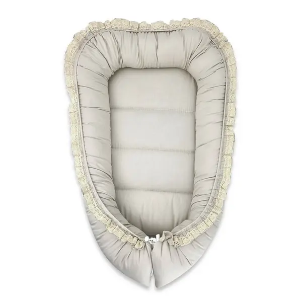 Cosulet bebelus, MimiNu, Premium, Pentru dormit, Baby Nest 55 x 75 cm, Cu Volanase si dantela, Husa 100% bumbac, Din bumbac certificat Oeko Tex Standard 100, Grey
