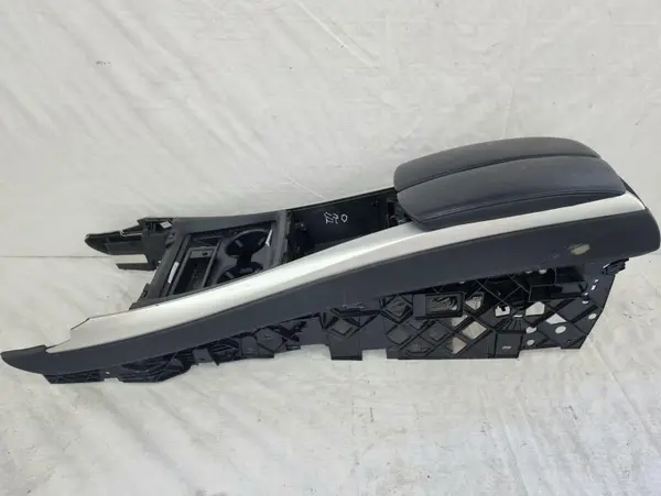 Cotiera cu grila ventilatie spate BMW X5 (2007-2013) [E70]