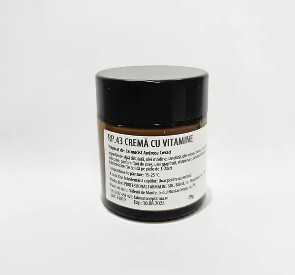 Crema cu vitamine 30 ml