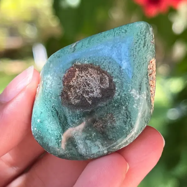 Crisopraz smarald palmstone model 15 din Zimbabwe