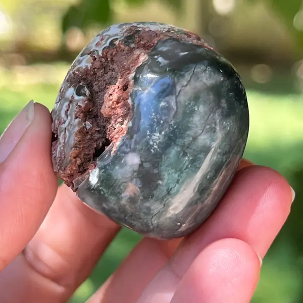 Crisopraz smarald palmstone model 8 din Zimbabwe