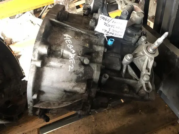 Cutie de viteze manuala 8200361232 Renault Scenic 2 (2003-2009) 1.9 dci