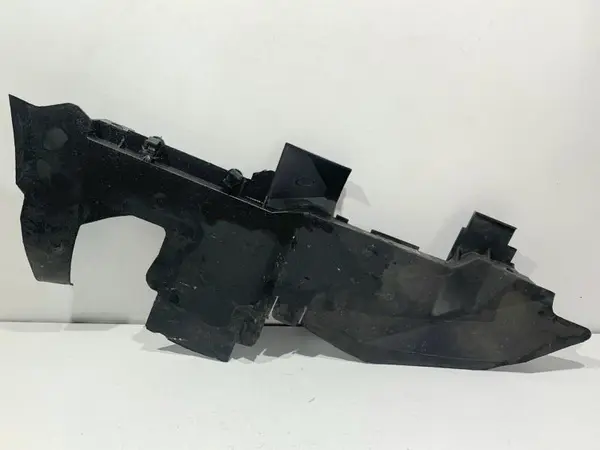 Deflector aer dreapta 4L0121284A Audi Q7 (2006-2010) [4L]