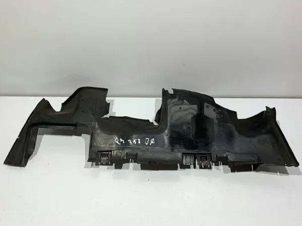 Deflector aer dreapta 8U0121284G Audi Q3 facelift (2014-2018)
