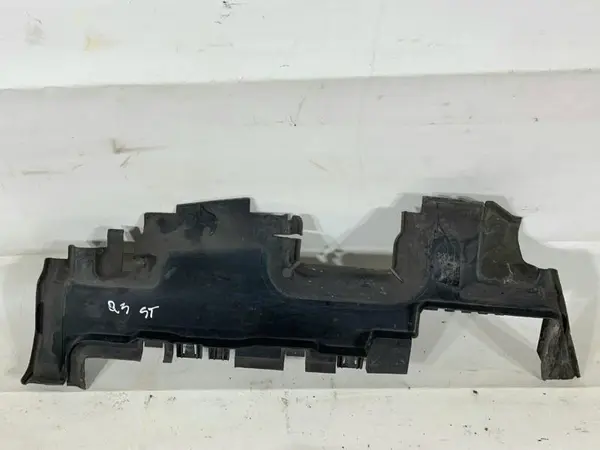 Deflector aer stanga 8U0121283G Audi Q3 (2011-2017) [8U]