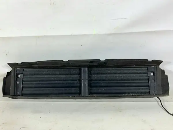 Deflector / ghidaj captare aer cu motoras 3V0122321E Skoda Superb 3 (2015-2019)